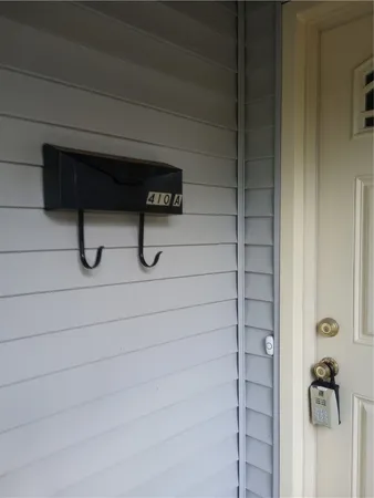 $1,700 | 410 Euclid Avenue, Unit A, Elmira, NY 14905