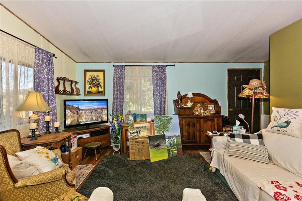 1614 Desert Front Road Pinon Hills, CA 92372 - Photo 4 of 24