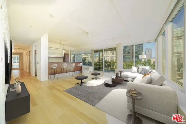 $859,000 | 1155 South Grand Avenue, Unit 817, Los Angeles, CA 90015