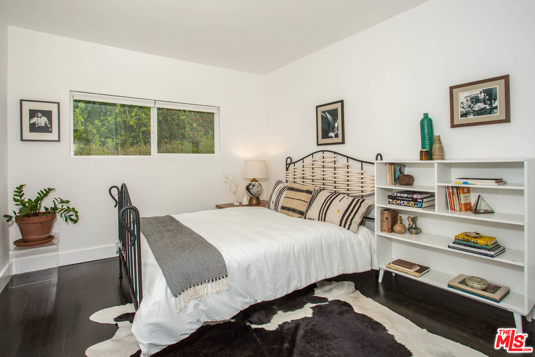 3210 Weldon Avenue Los Angeles, CA 90065 - Photo 14 of 30