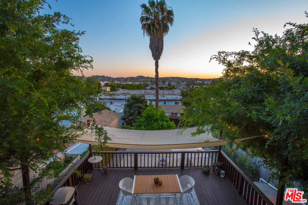 3210 Weldon Avenue Los Angeles, CA 90065 - Photo 25 of 30