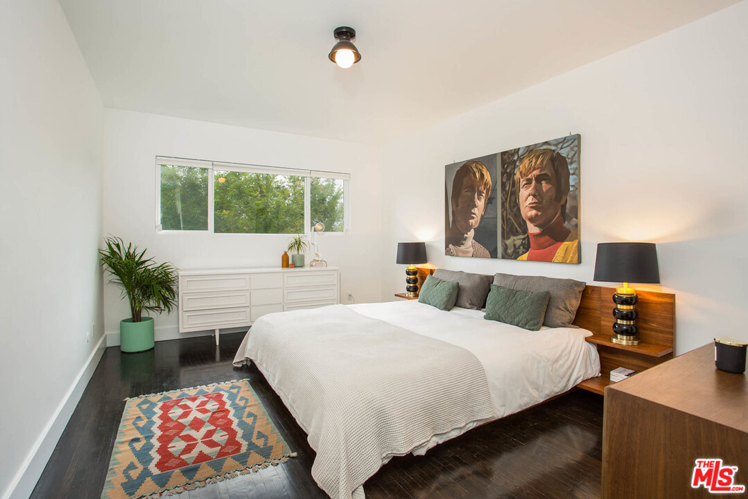 3210 Weldon Avenue Los Angeles, CA 90065 - Photo 9 of 30