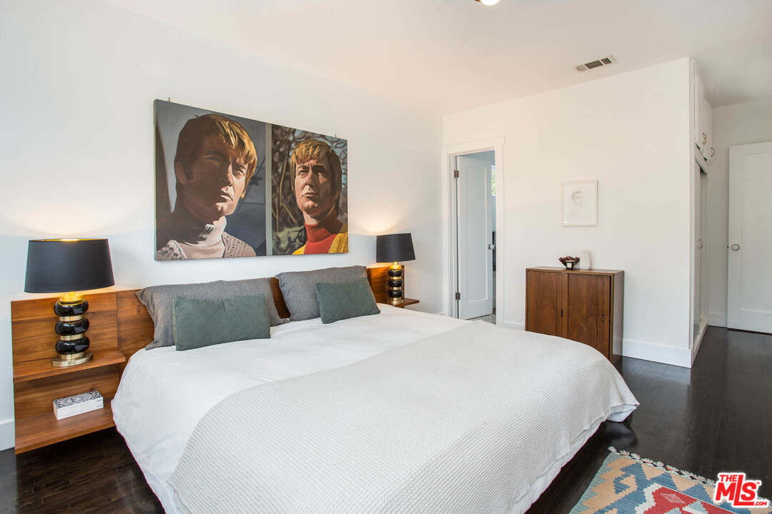 3210 Weldon Avenue Los Angeles, CA 90065 - Photo 10 of 30