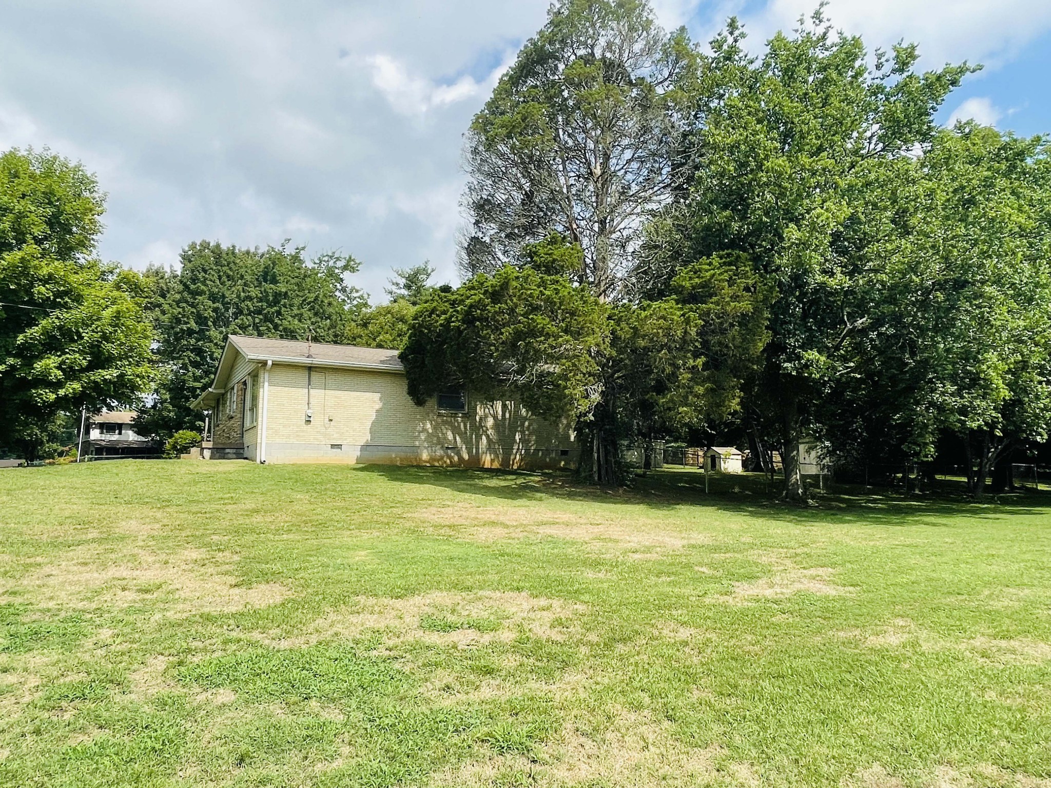 204 Edgebrook Road Goodlettsville, TN 37072 - Photo 8 of 12 Gallery Image 8