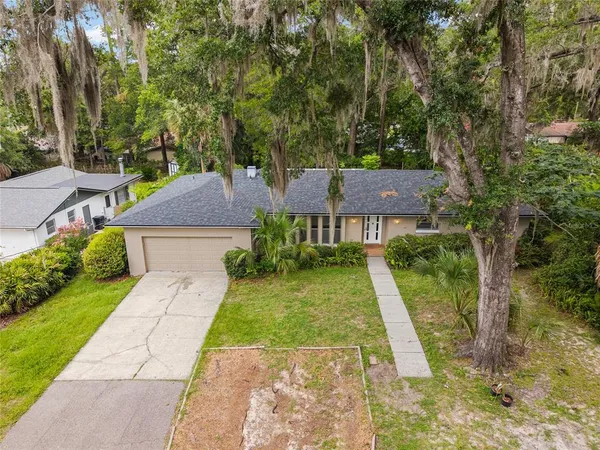 $379,000 | 930 Northwest 37th Terrace, Gainesville, FL 32605
