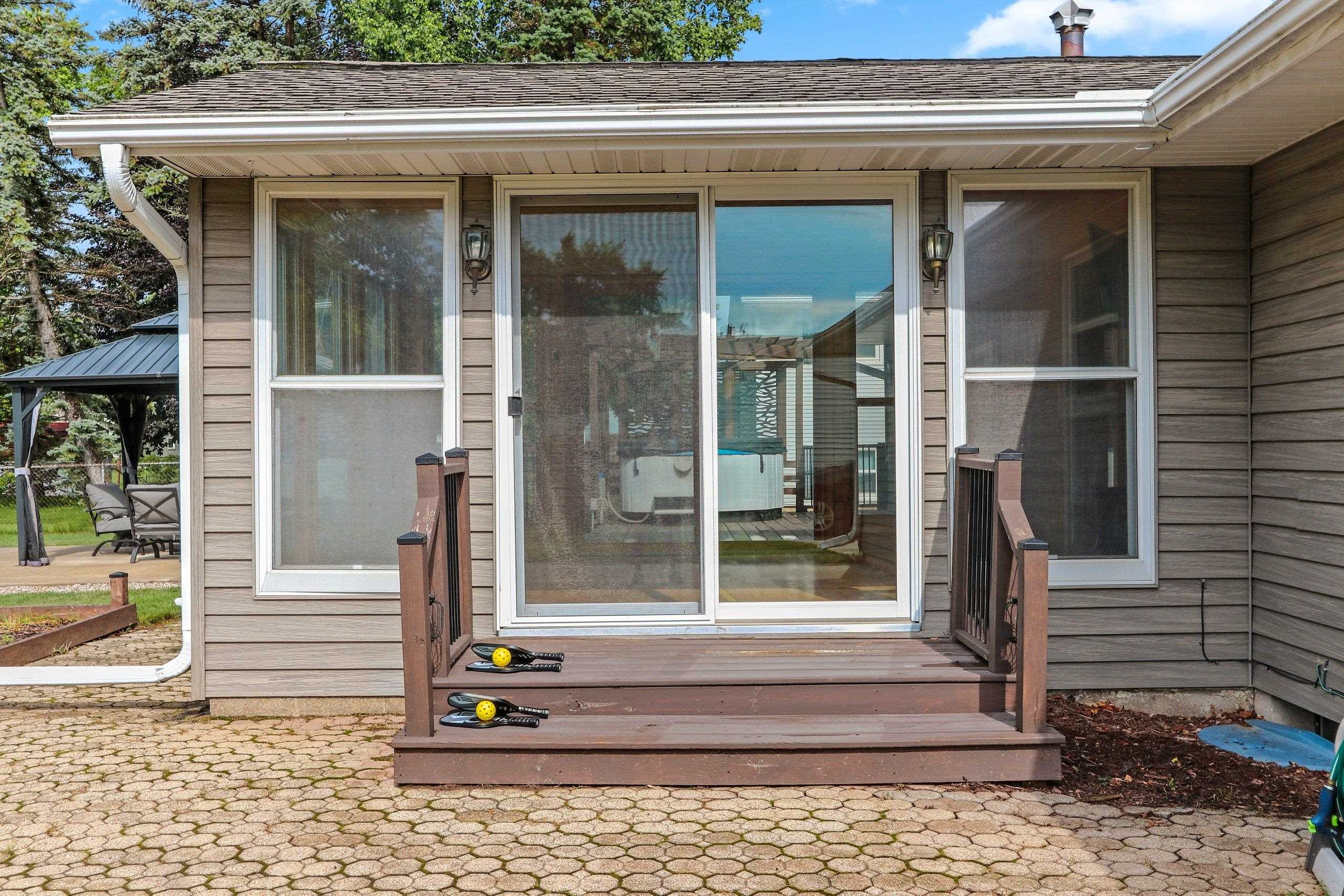 1203 Valleyview Road Green Bay, WI 54304 - Photo 48 of 81