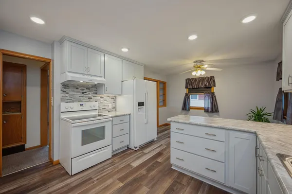 $179,900 | 808 Webster Street, Fairmont, MN 56031