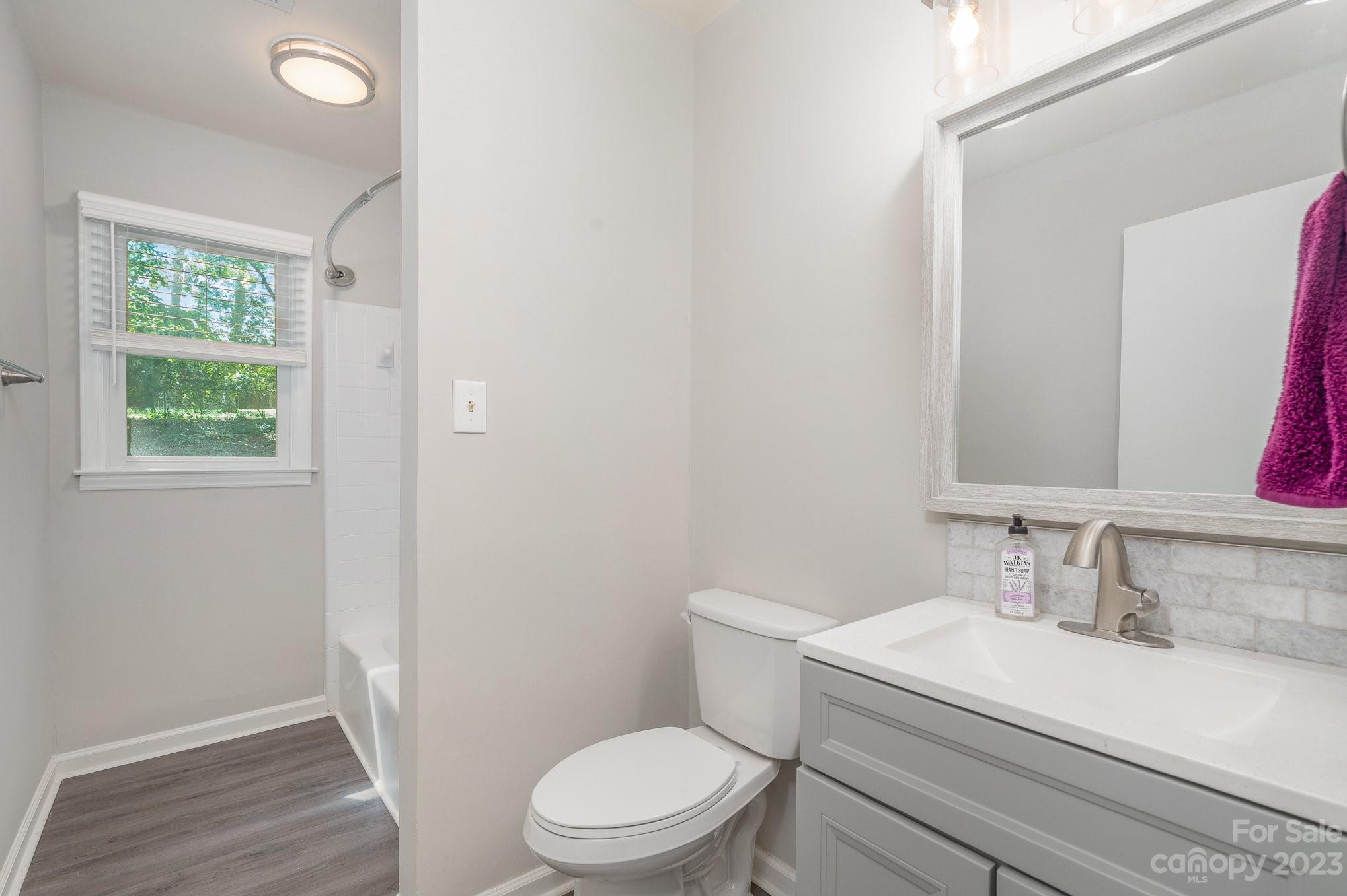 213 Clearbrook Road Matthews, NC 28105 - Photo 19 of 23 Gallery Image 19