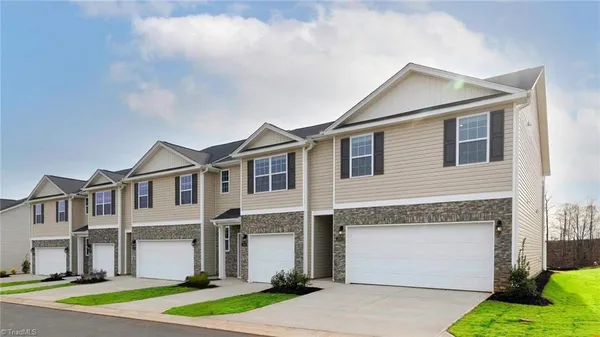 $279,500 | 1629 Komondor Trail, Greensboro, NC 27405