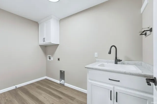 $379,900 | 1027 Midnight Chase Grove, Fort Wayne, IN 46845