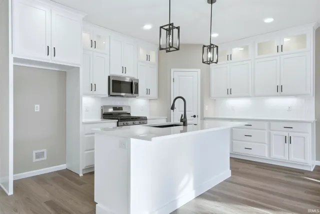 $379,900 | 1027 Midnight Chase Grove, Fort Wayne, IN 46845