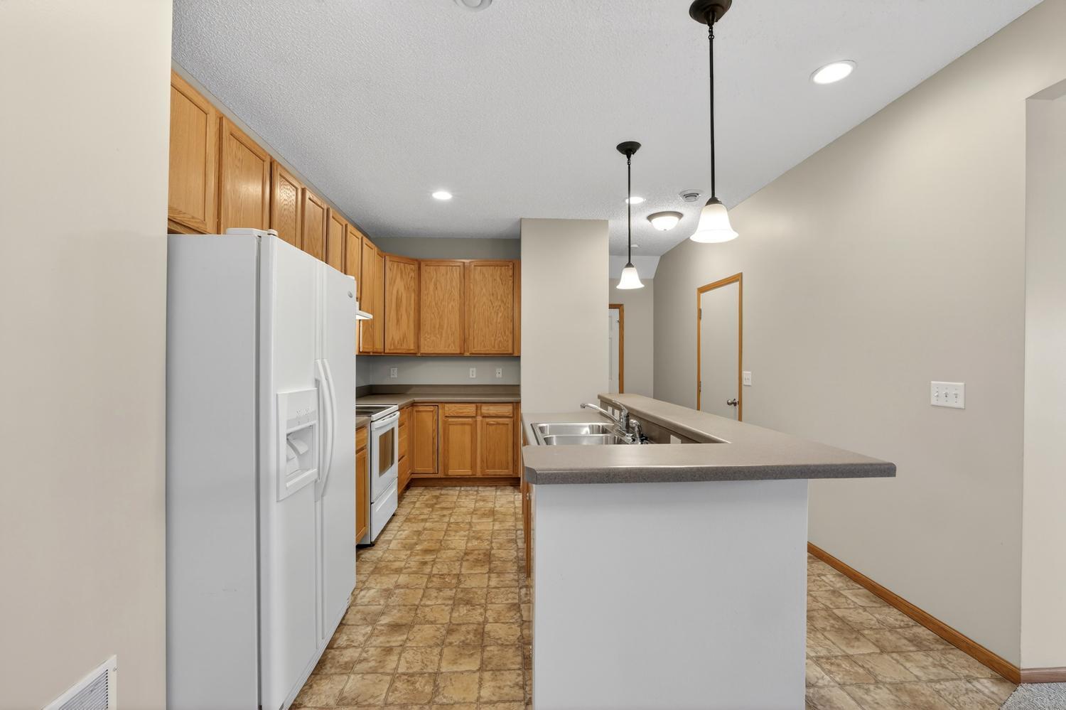 290 Emory Lane Southeast Rochester, MN 55904 - Photo 12 of 32