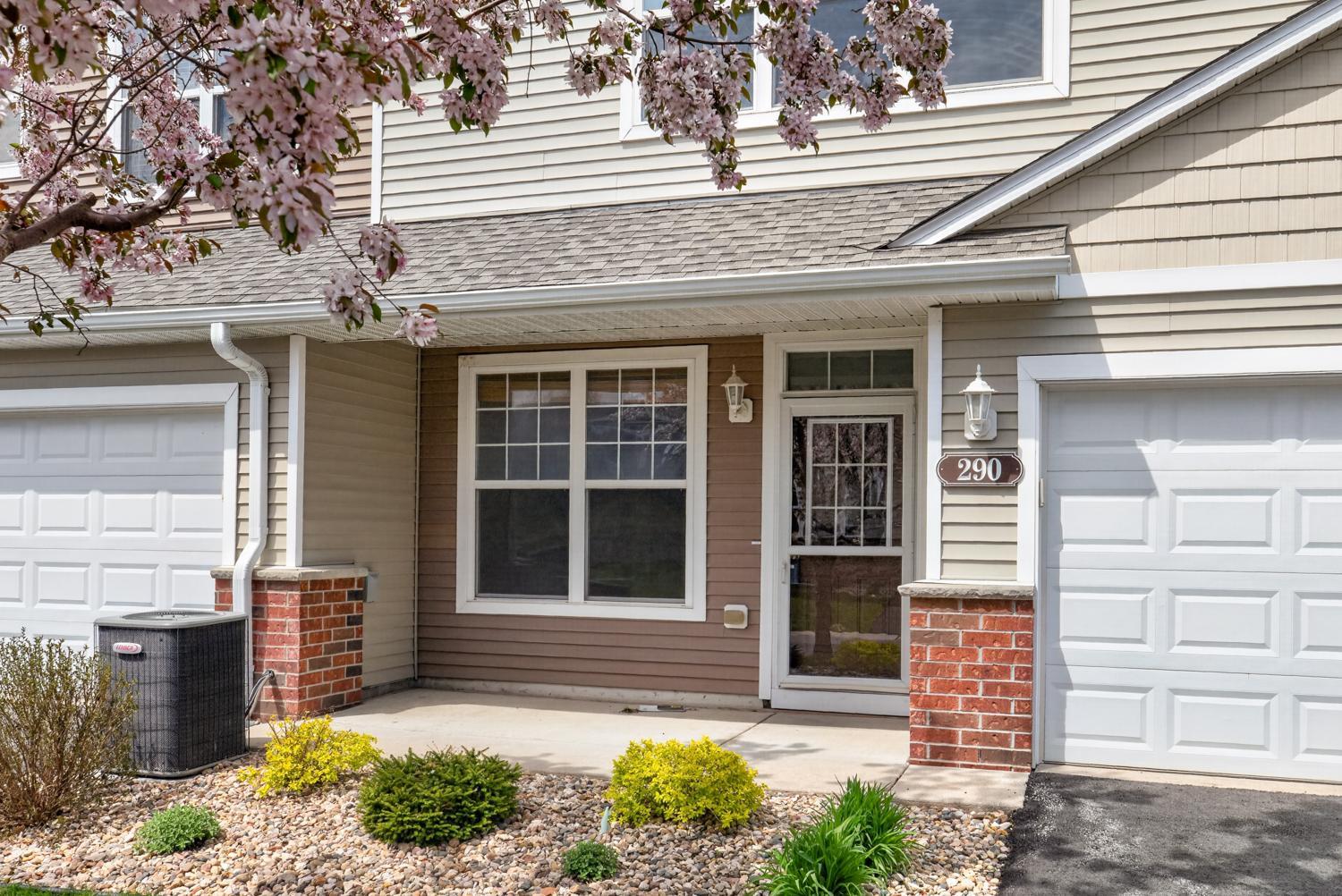 290 Emory Lane Southeast Rochester, MN 55904 - Photo 2 of 32