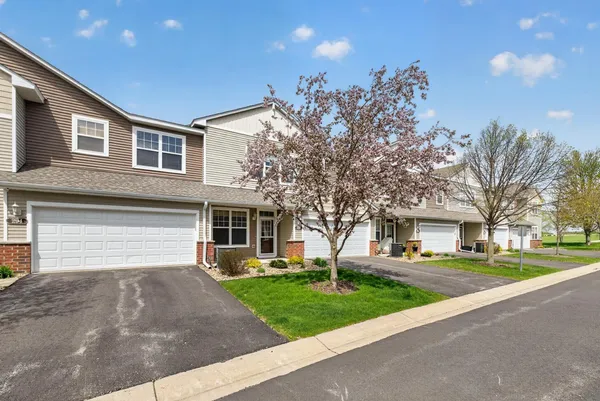 $262,500 | 290 Emory Lane Southeast, Rochester, MN 55904