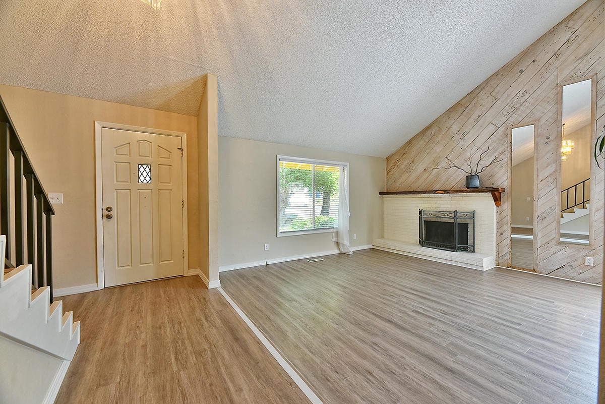 2749 Aldersgate Road Medford, OR 97504 - Photo 17 of 36 DSC_9670