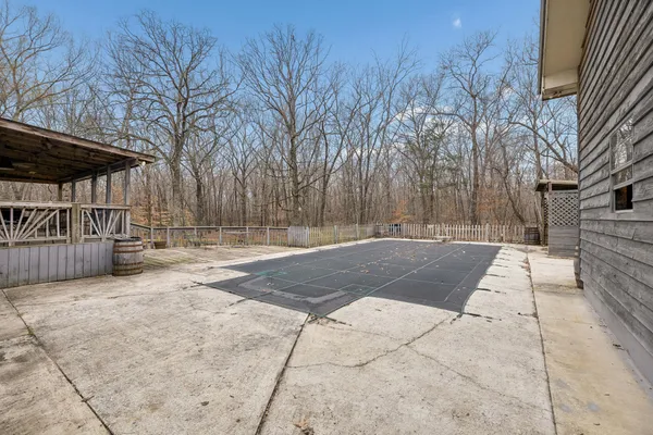 $357,900 | 305 Oak Leaf Circle, Winchester, TN 37398