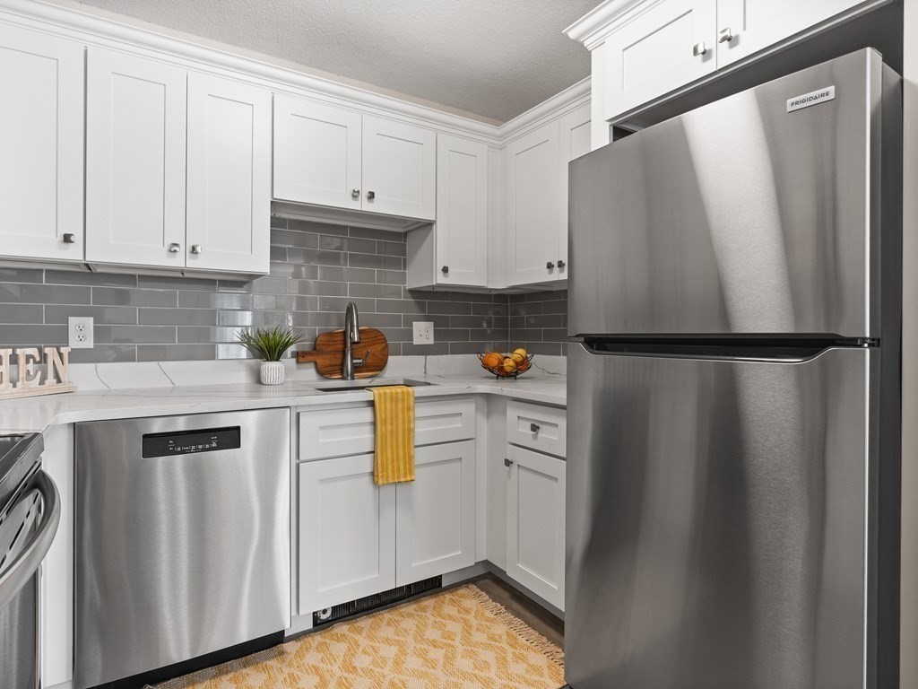 10 Rutledge Street, Unit 3G Worcester, MA 01604 - Photo 4 of 32 Gallery Image 4