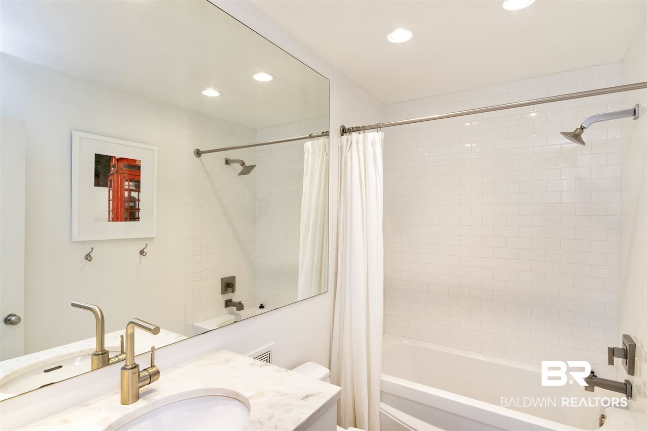 Old Shell Road, Unit E22 Mobile, AL 36608 - Photo 21 of 21