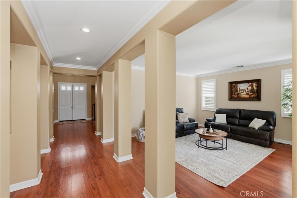 16795 Eagle Peak Road Riverside, CA 92504 - Photo 13 of 74 Foyer