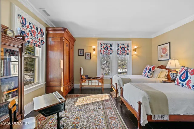 $2,795,000 | 2 Forest Avenue, Old Greenwich, CT 06870