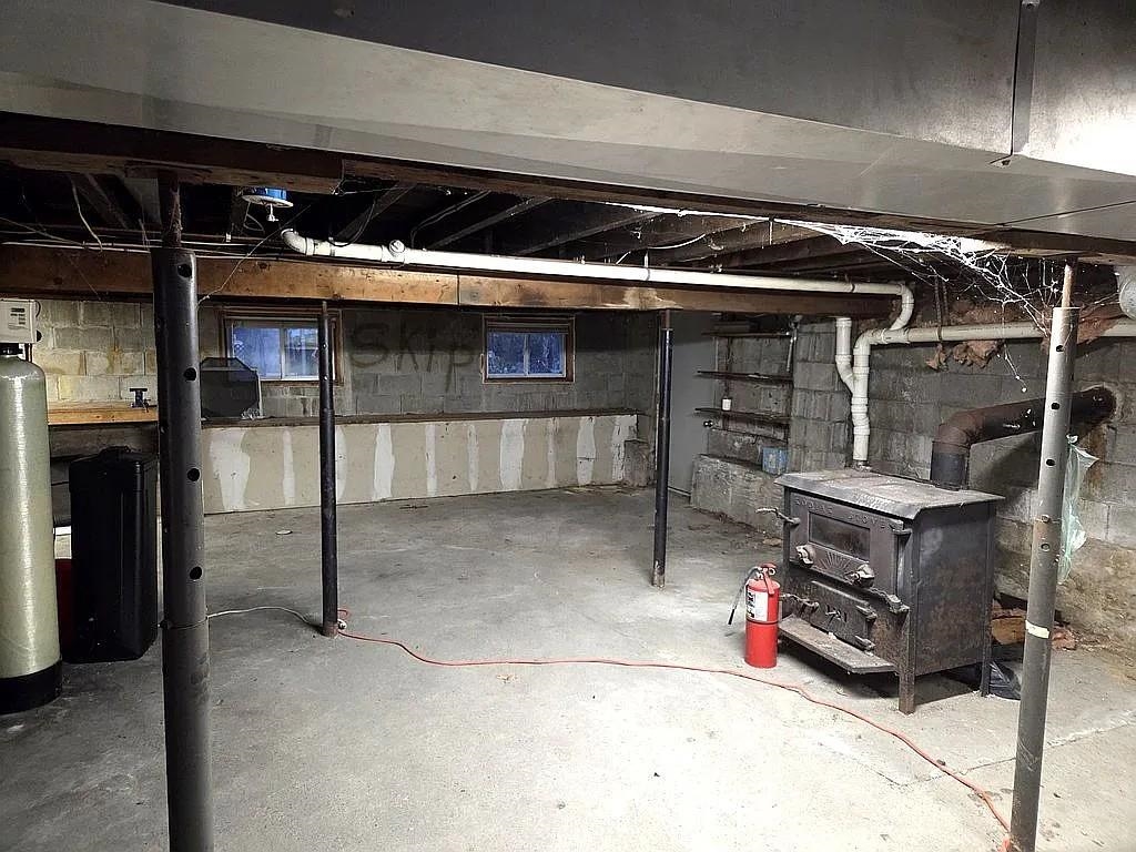 6 Hilda Avenue Derry, NH 03038 - Photo 11 of 19