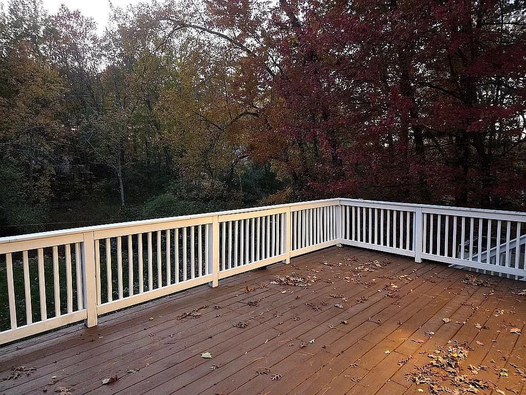 6 Hilda Avenue Derry, NH 03038 - Photo 15 of 19