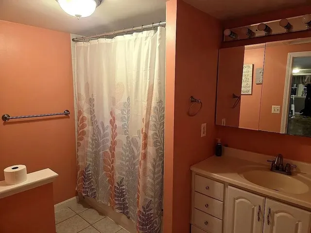 $375,000 | 6 Hilda Avenue, Derry, NH 03038