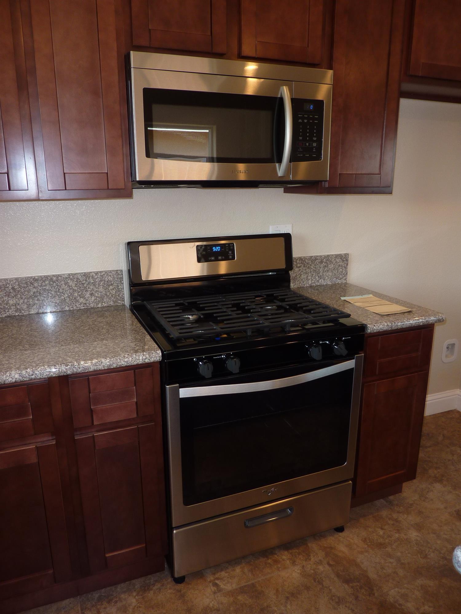 705 Riverside Drive Madera, CA 93638 - Photo 15 of 48 Gallery Image 15