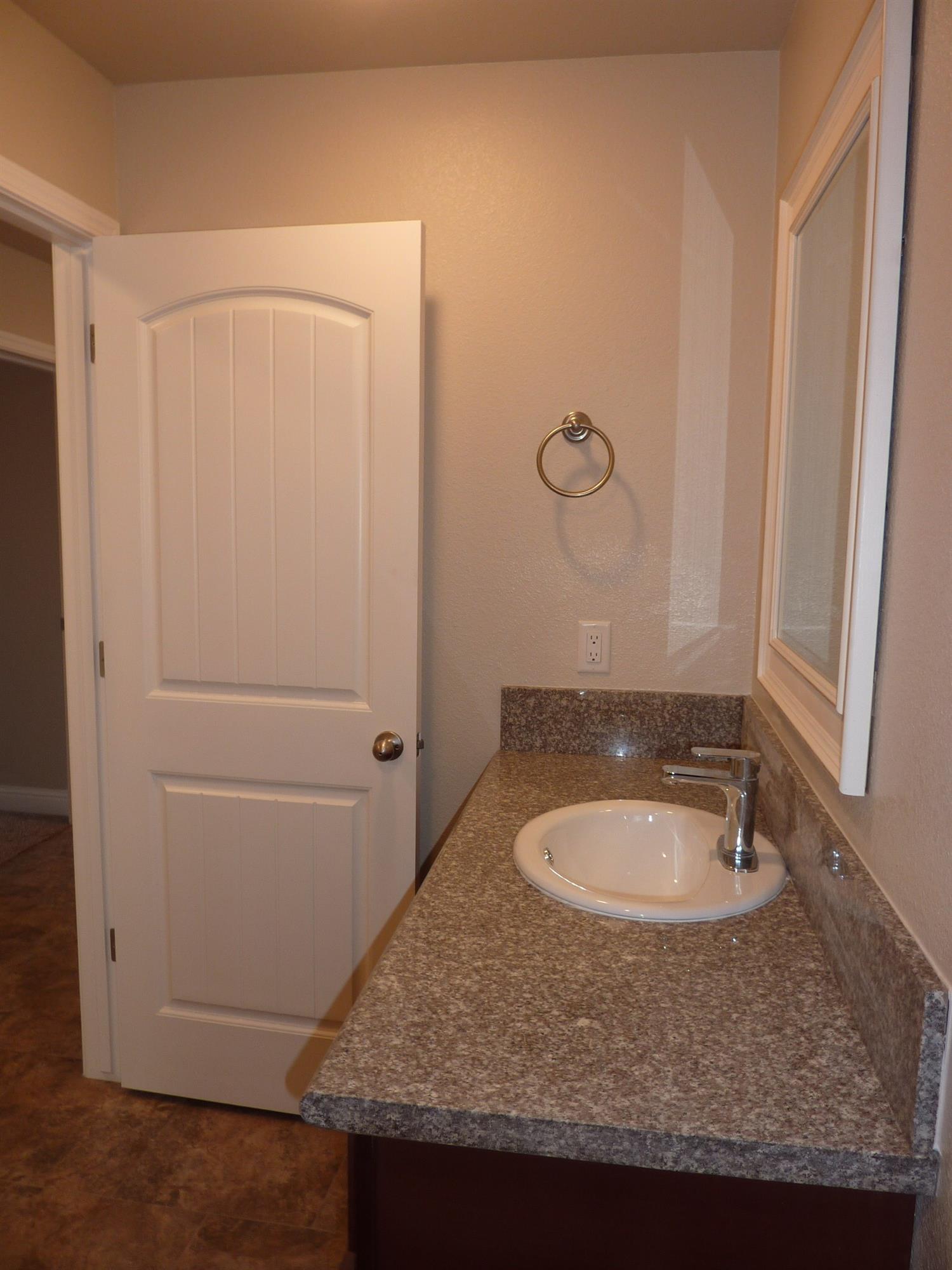 705 Riverside Drive Madera, CA 93638 - Photo 24 of 48 Gallery Image 24