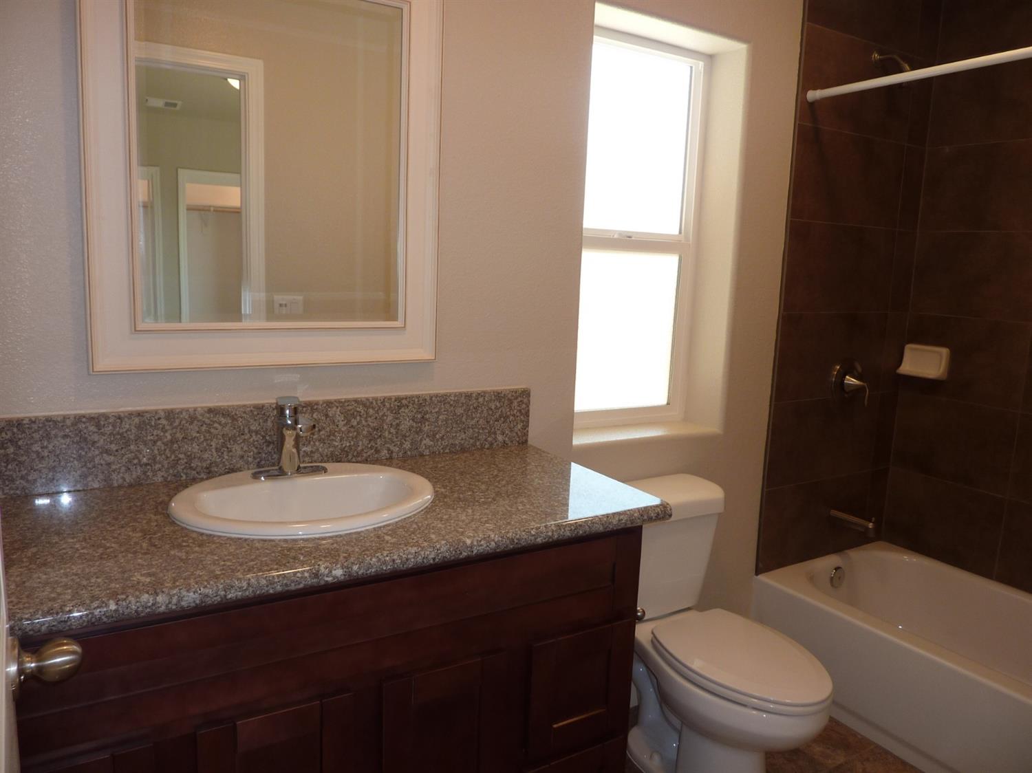 705 Riverside Drive Madera, CA 93638 - Photo 25 of 48 Gallery Image 25