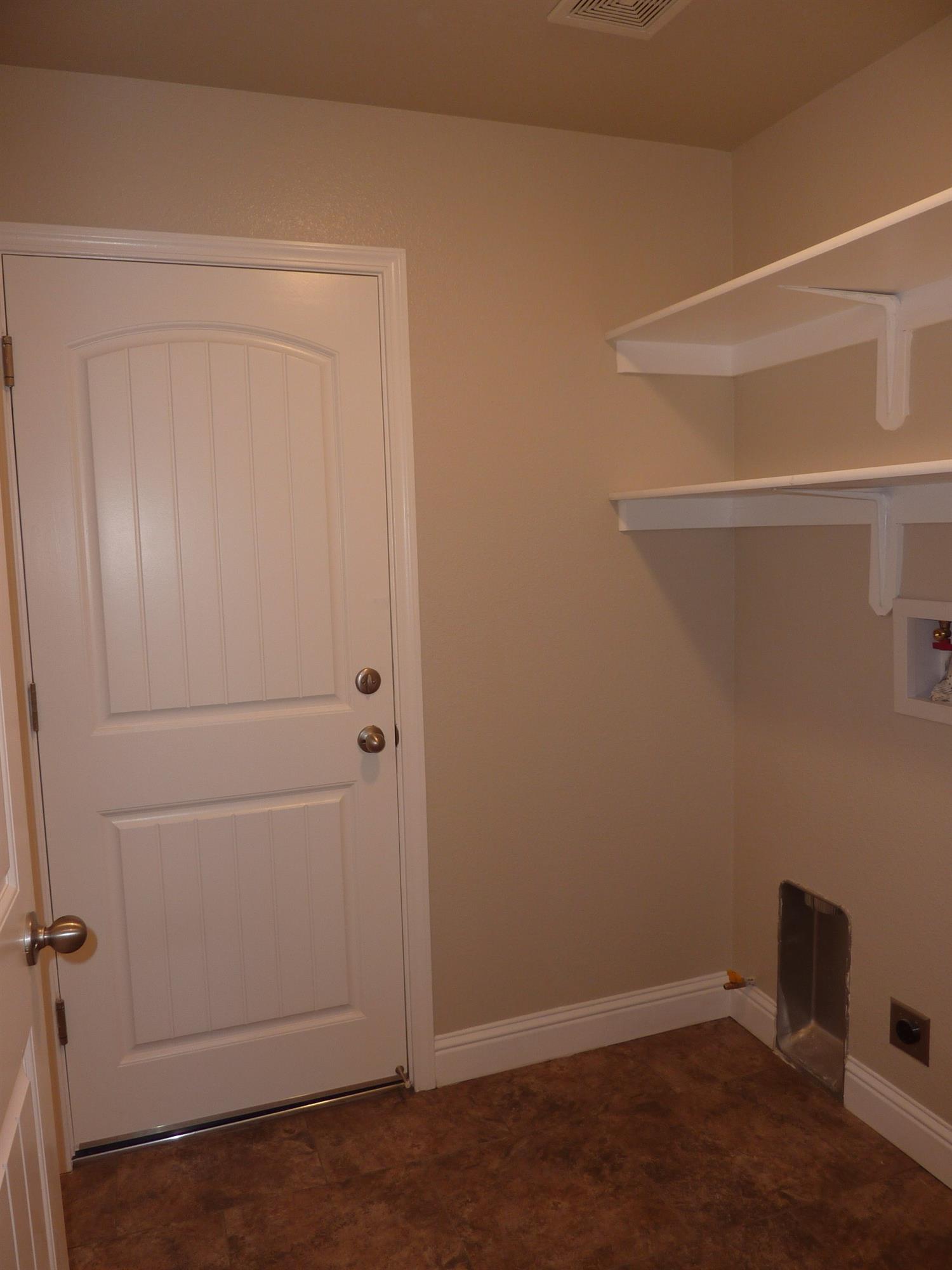 705 Riverside Drive Madera, CA 93638 - Photo 36 of 48 Gallery Image 36