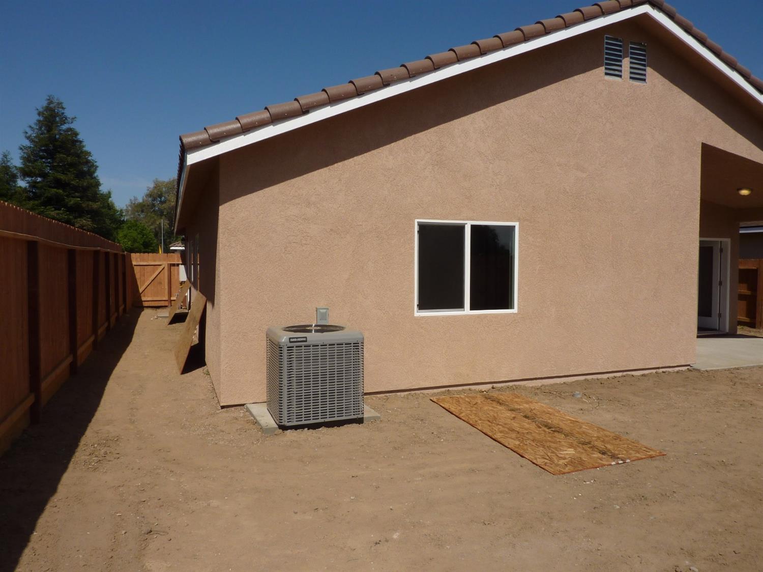 705 Riverside Drive Madera, CA 93638 - Photo 38 of 48 Gallery Image 38