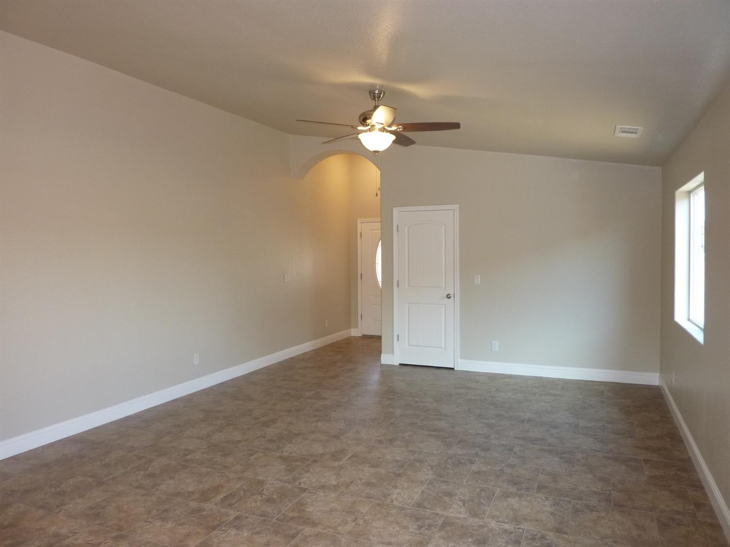705 Riverside Drive Madera, CA 93638 - Photo 9 of 48 Gallery Image 9