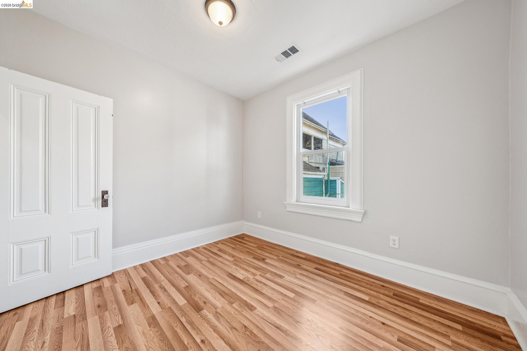 836 20th Street Oakland, CA 94607 - Photo 16 of 54