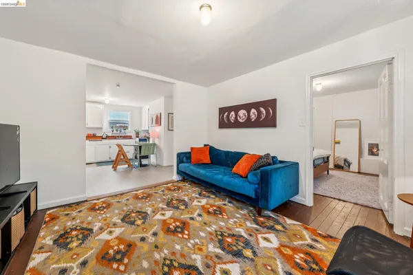 $695,000 | 836 20th Street, Oakland, CA 94607