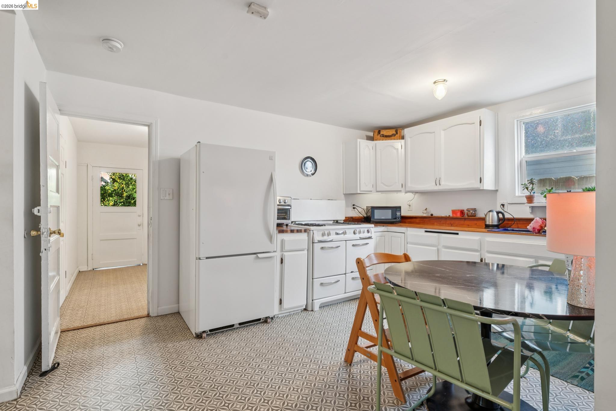 836 20th Street Oakland, CA 94607 - Photo 27 of 54 Lower