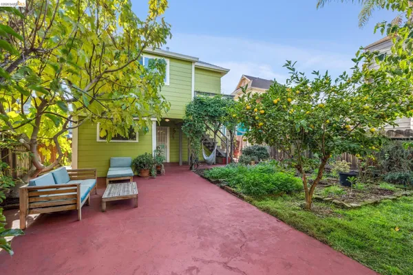 $695,000 | 836 20th Street, Oakland, CA 94607