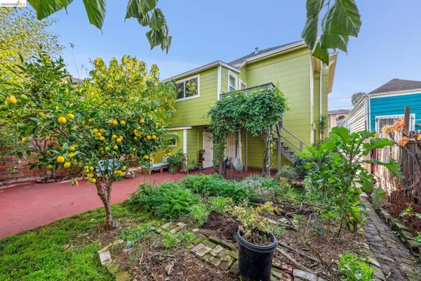 $695,000 | 836 20th Street, Oakland, CA 94607