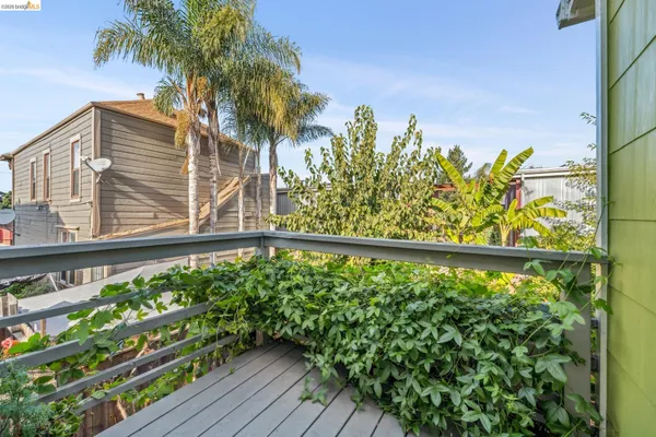 $695,000 | 836 20th Street, Oakland, CA 94607