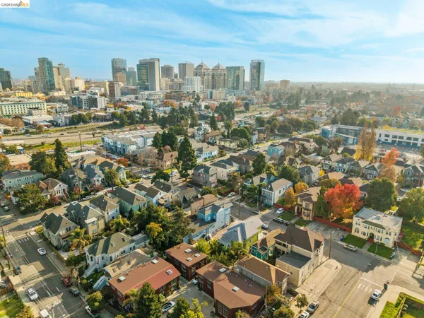 $695,000 | 836 20th Street, Oakland, CA 94607
