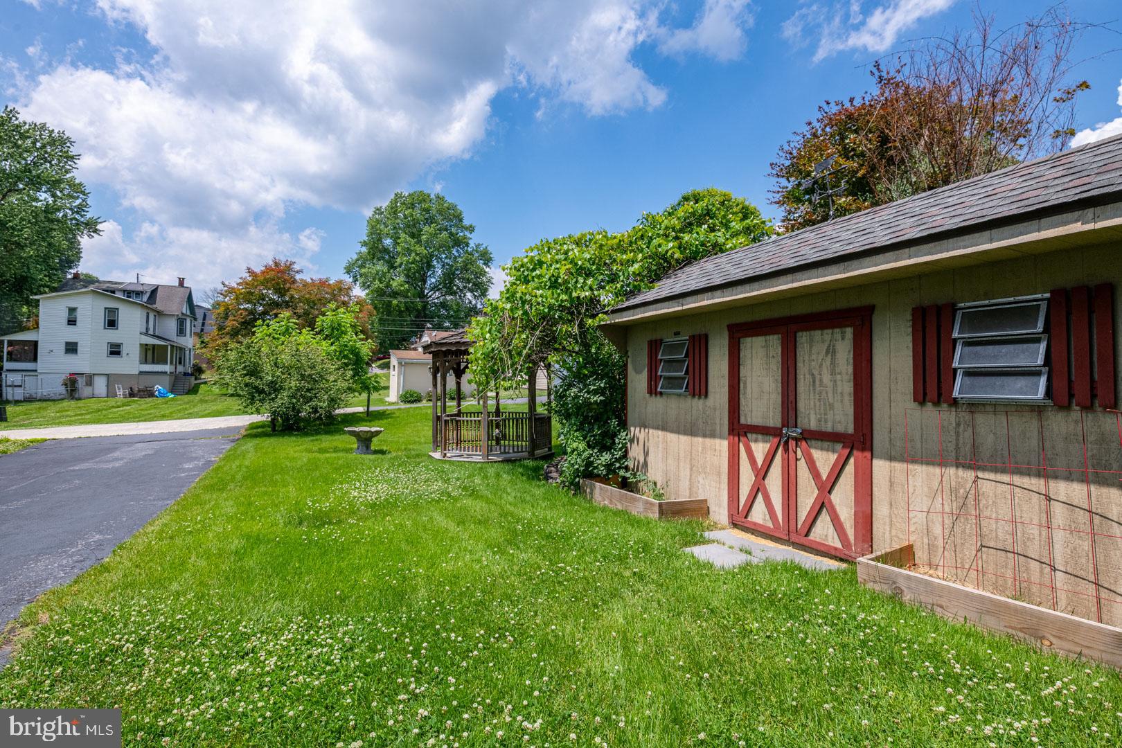 44 Walnut Street Reading, PA 19606 - Photo 19 of 26