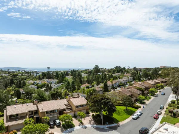 $1,835,000 | 2575 Caminito Muirfield, San Diego, CA 92037