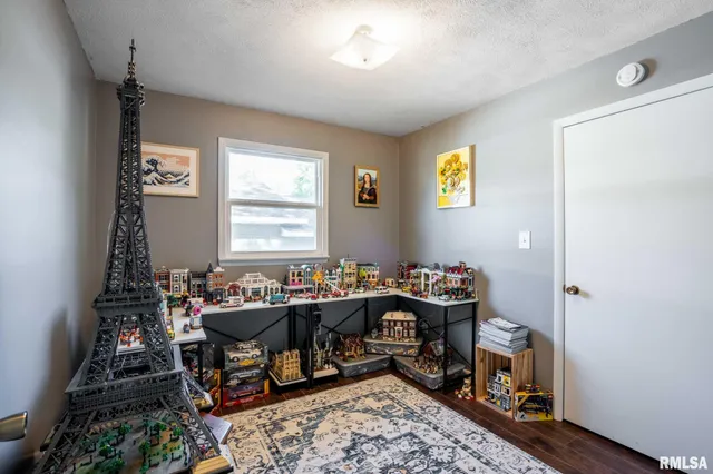 $99,000 | 806 South Jackson Street, West Frankfort, IL 62896