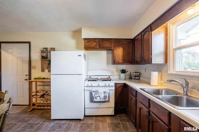 $99,000 | 806 South Jackson Street, West Frankfort, IL 62896