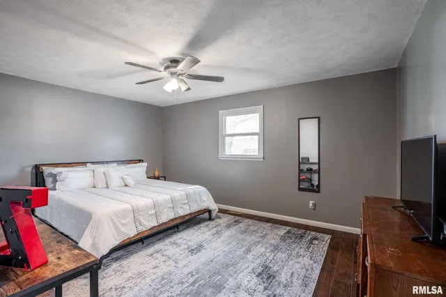 $99,000 | 806 South Jackson Street, West Frankfort, IL 62896