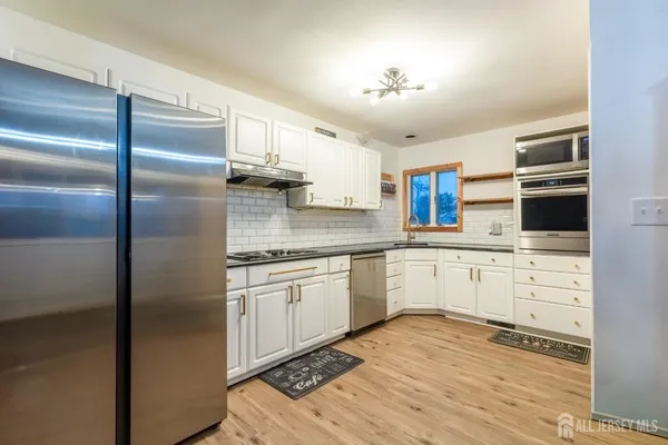 $3,500 | 339 Middle Road, Hazlet, NJ 07730