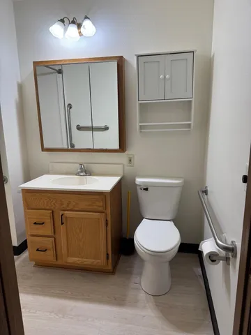 $1,050 | 611 Main Street South, Unit 210, Renville, MN 56284