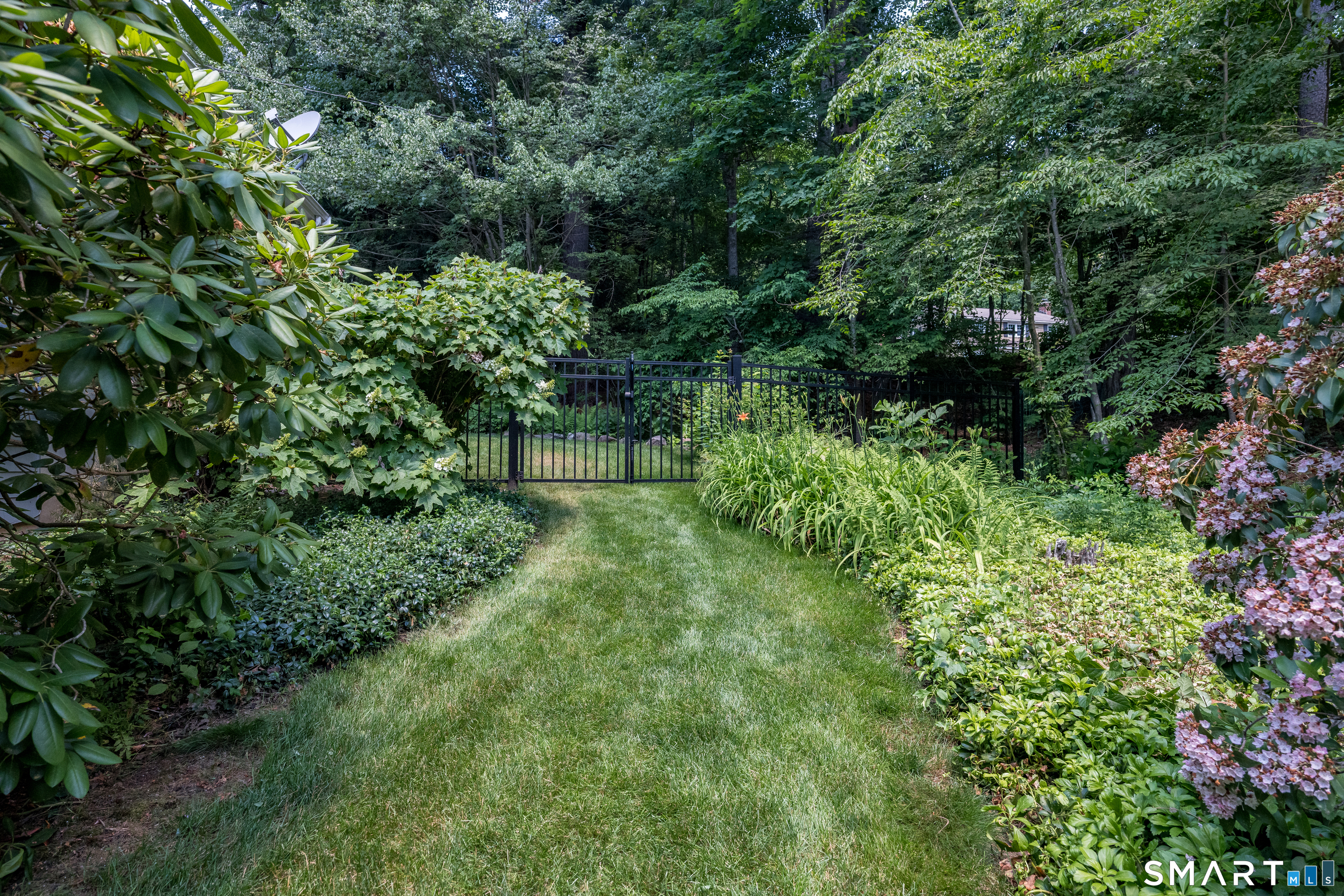 63 Brookmoor Road Avon, CT 06001 - Photo 28 of 29