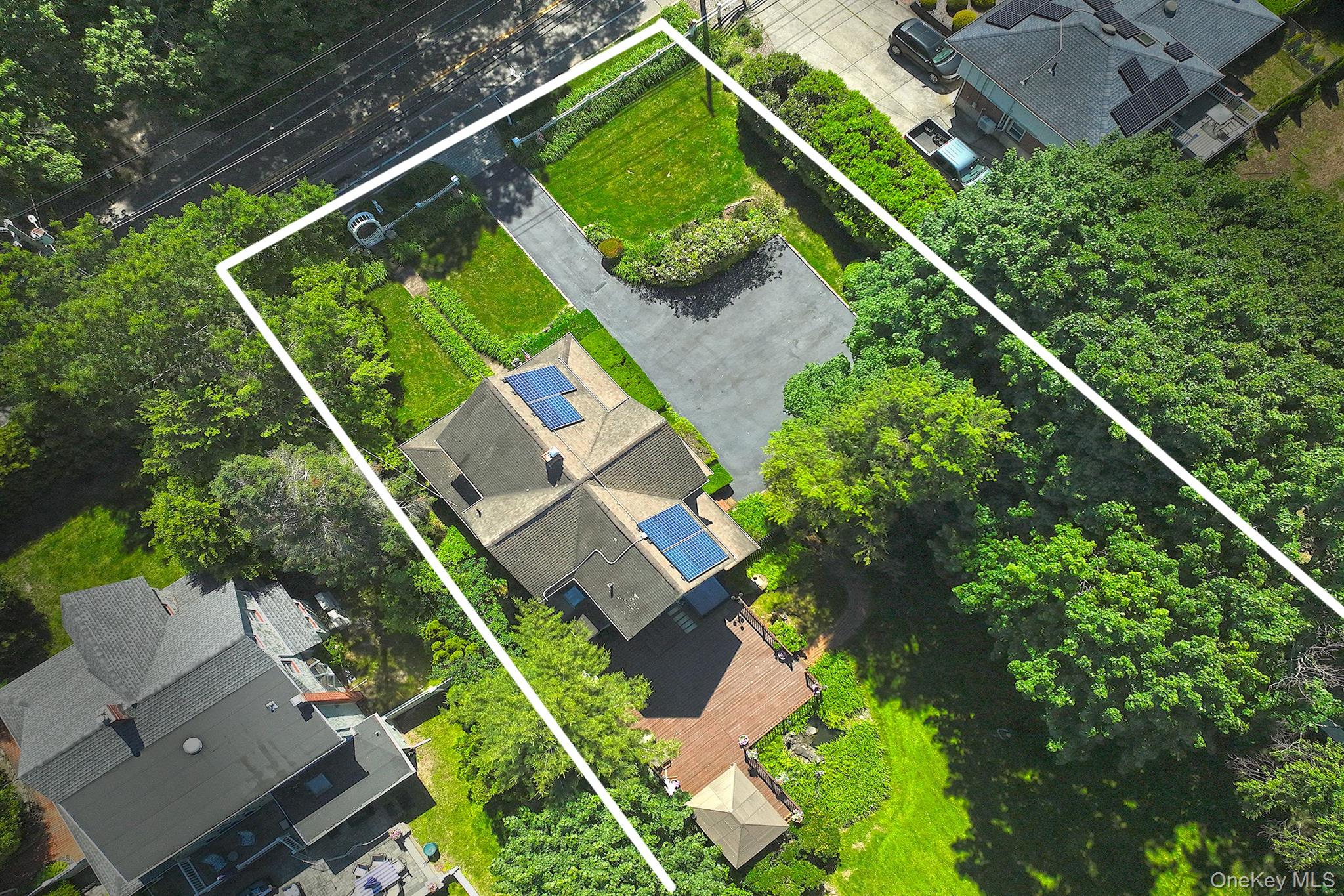 277 Vernon Valley Road Northport, NY 11768 - Photo 46 of 49