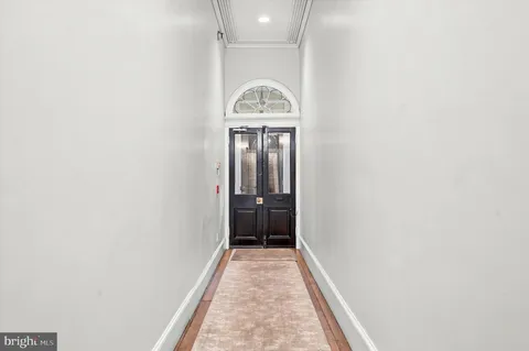 $525,000 | 328 Spruce Street, Unit 5, Philadelphia, PA 19106